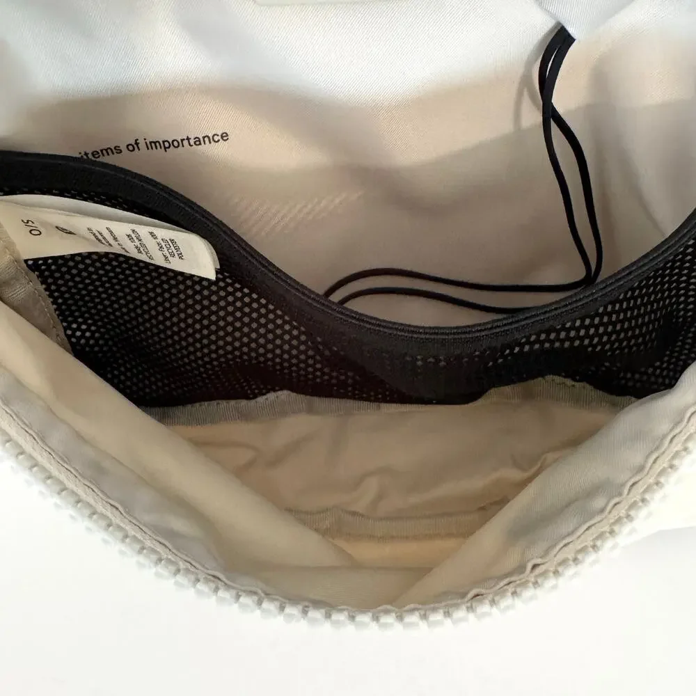 lululemon athletica exterior material