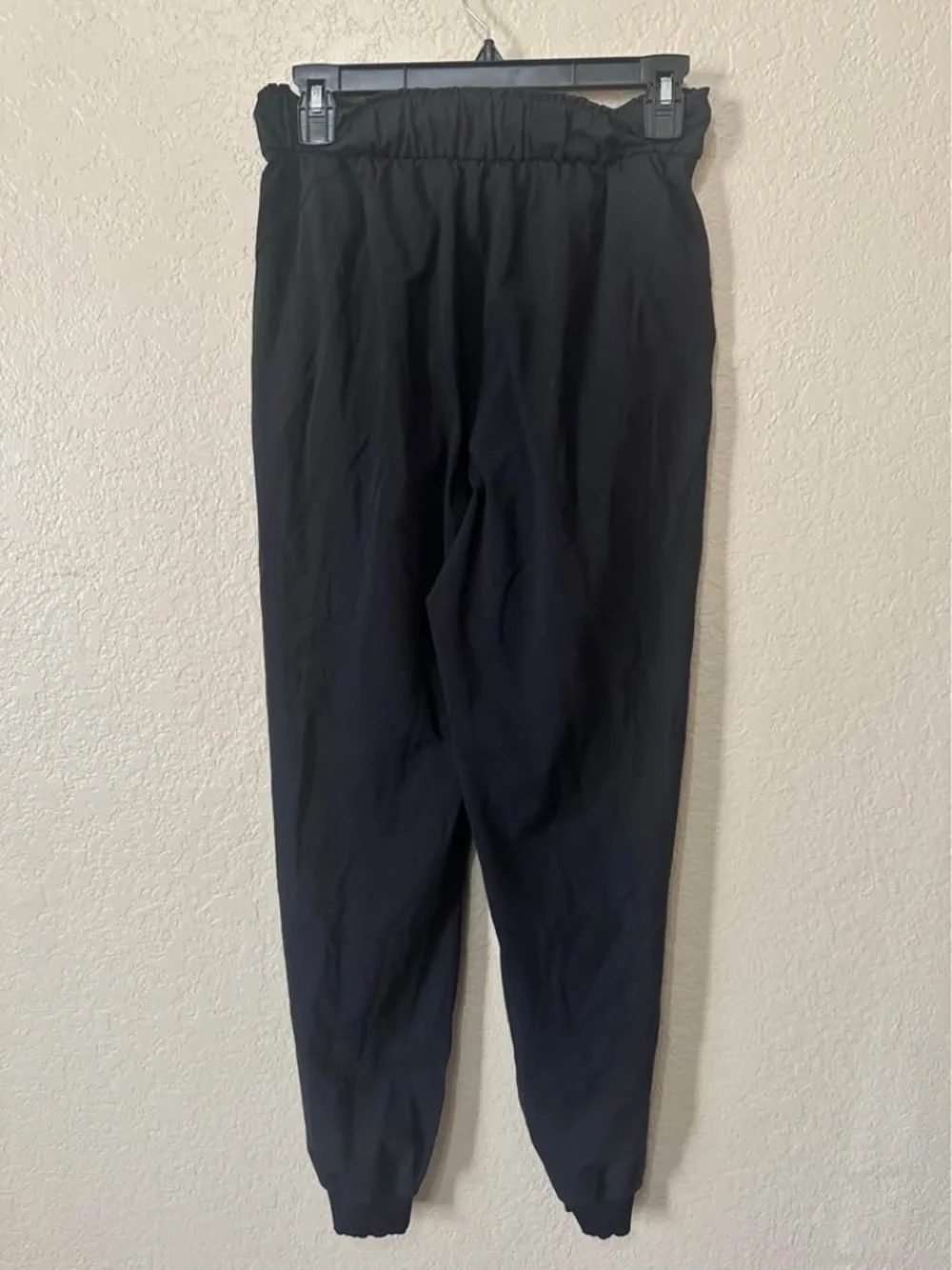 lululemon athletica stuff features
