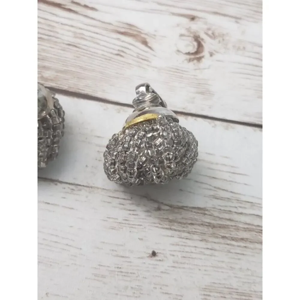 Vintage clip earrings