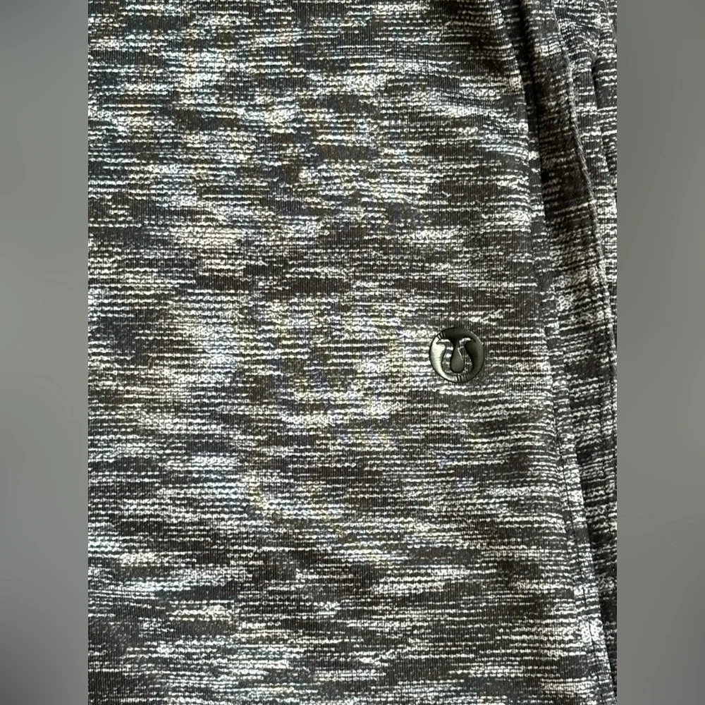 lululemon athletica sleek modern