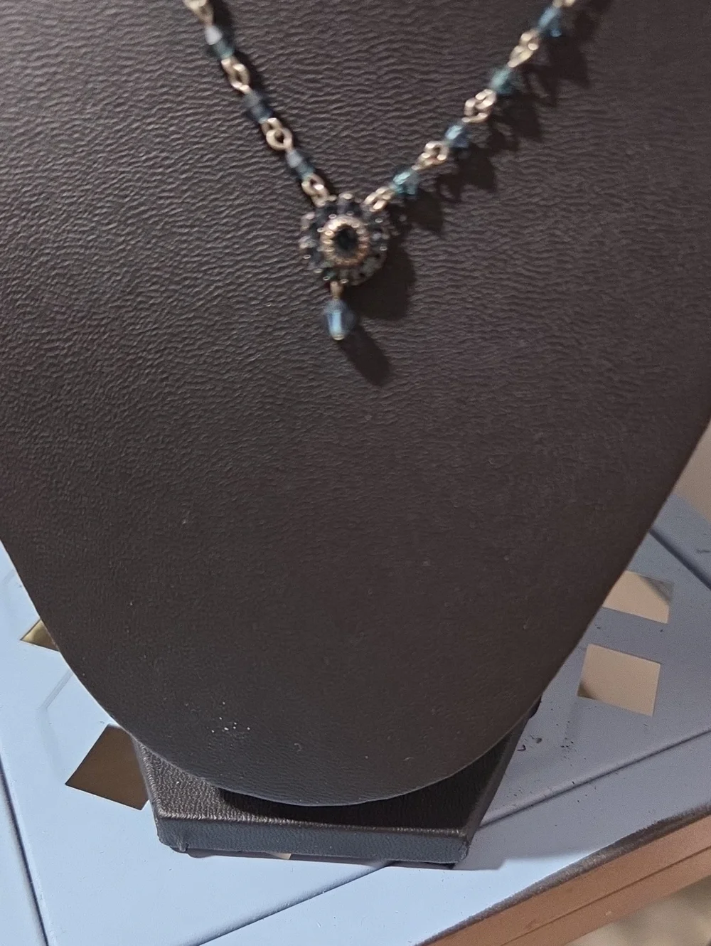 Liz Palacios faceted it drop
