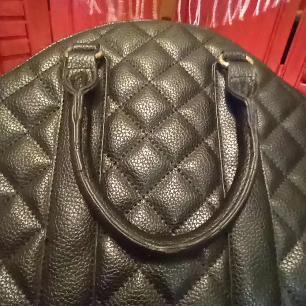 Steve Madden butterfly versatile are