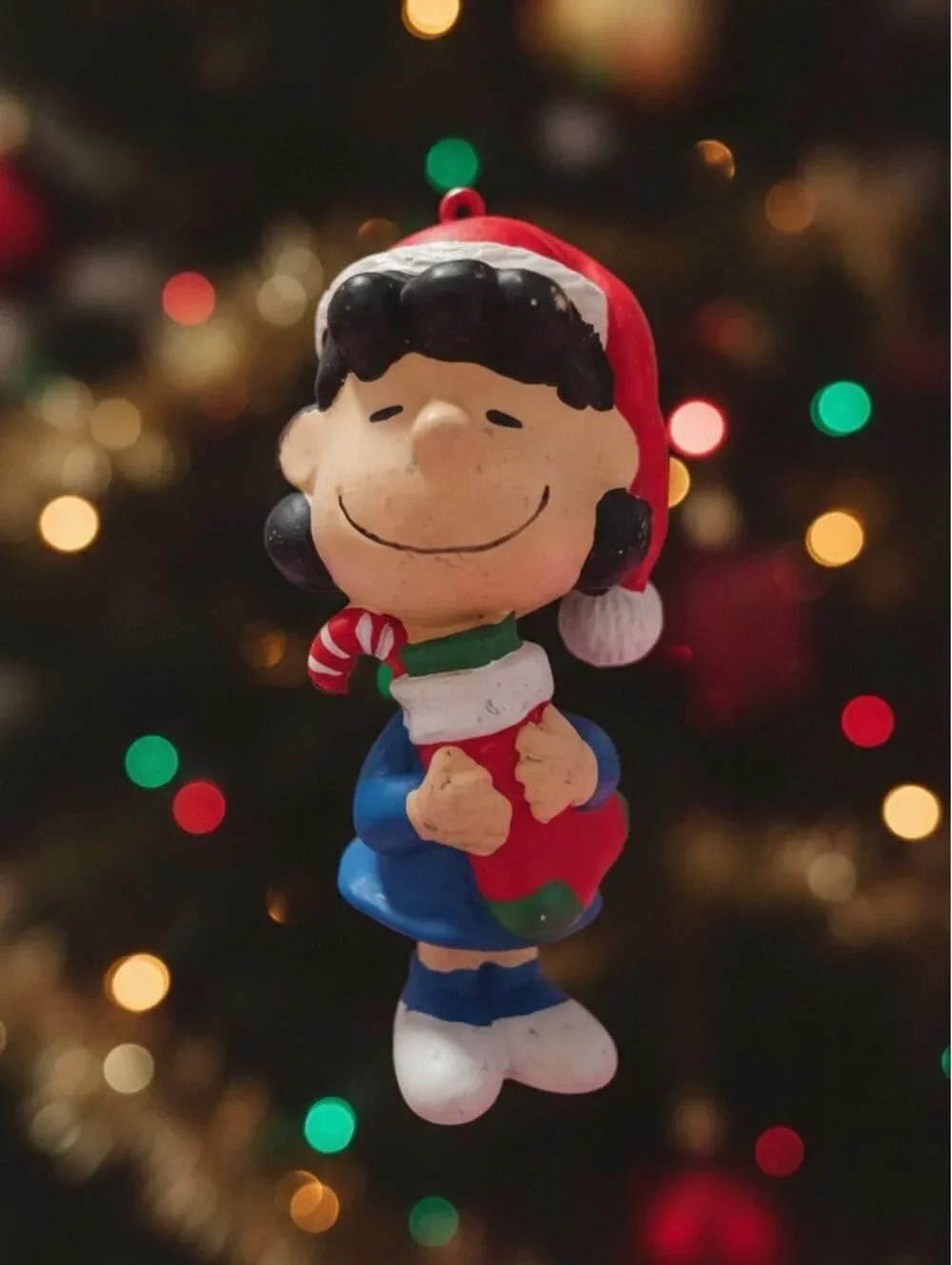 Vintage Peanuts Lucy Christmas Figurine Santa Hat & Stocking Holiday Decor, Read