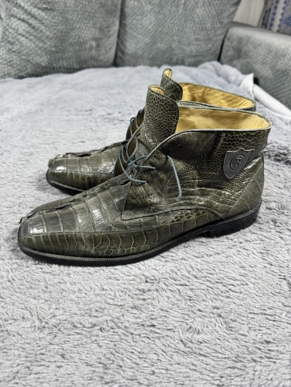 N/A genuine crocodile