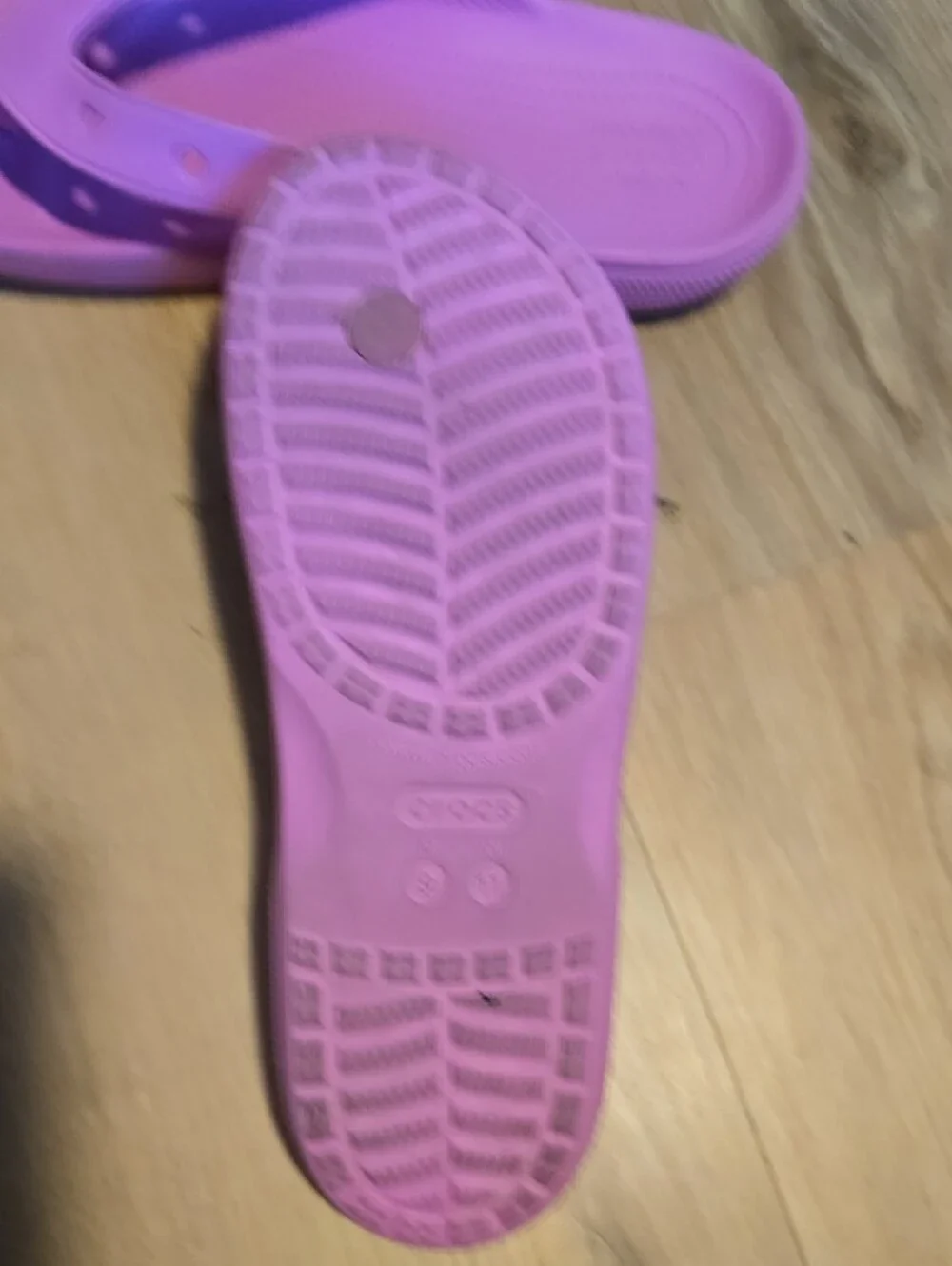 CROCS bright lightweight pink