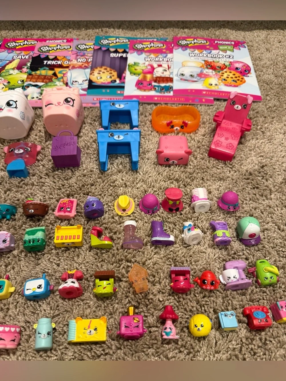 Shopkins Lot of 83 Figures + 11 Books | Willing to spilt up!Make offers!