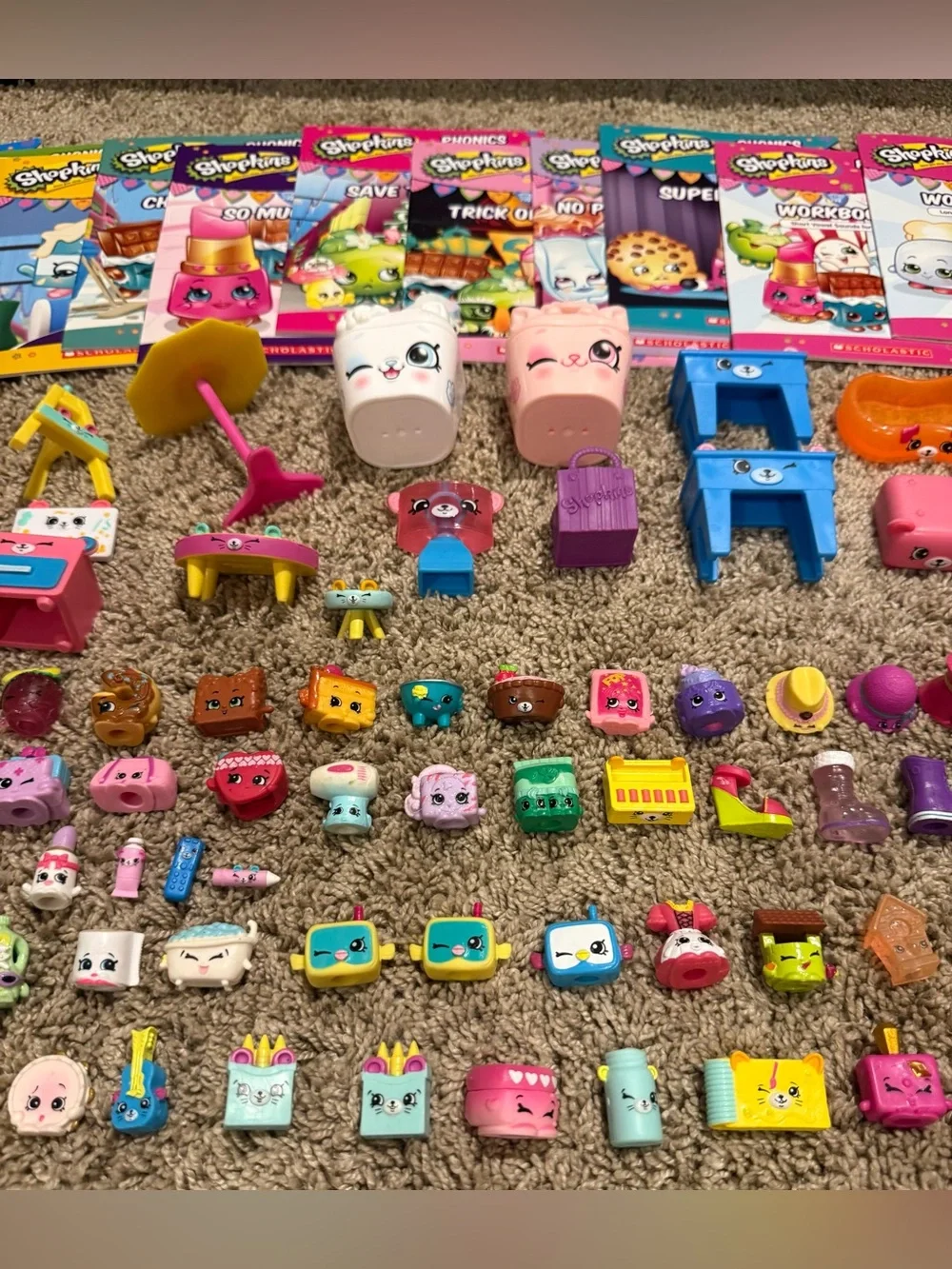 Shopkins Lot of 83 Figures + 11 Books | Willing to spilt up!Make offers!