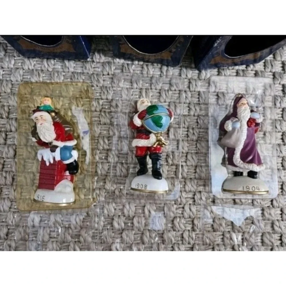 Vintage Santa Thru The‎ Ages Decor Figurines