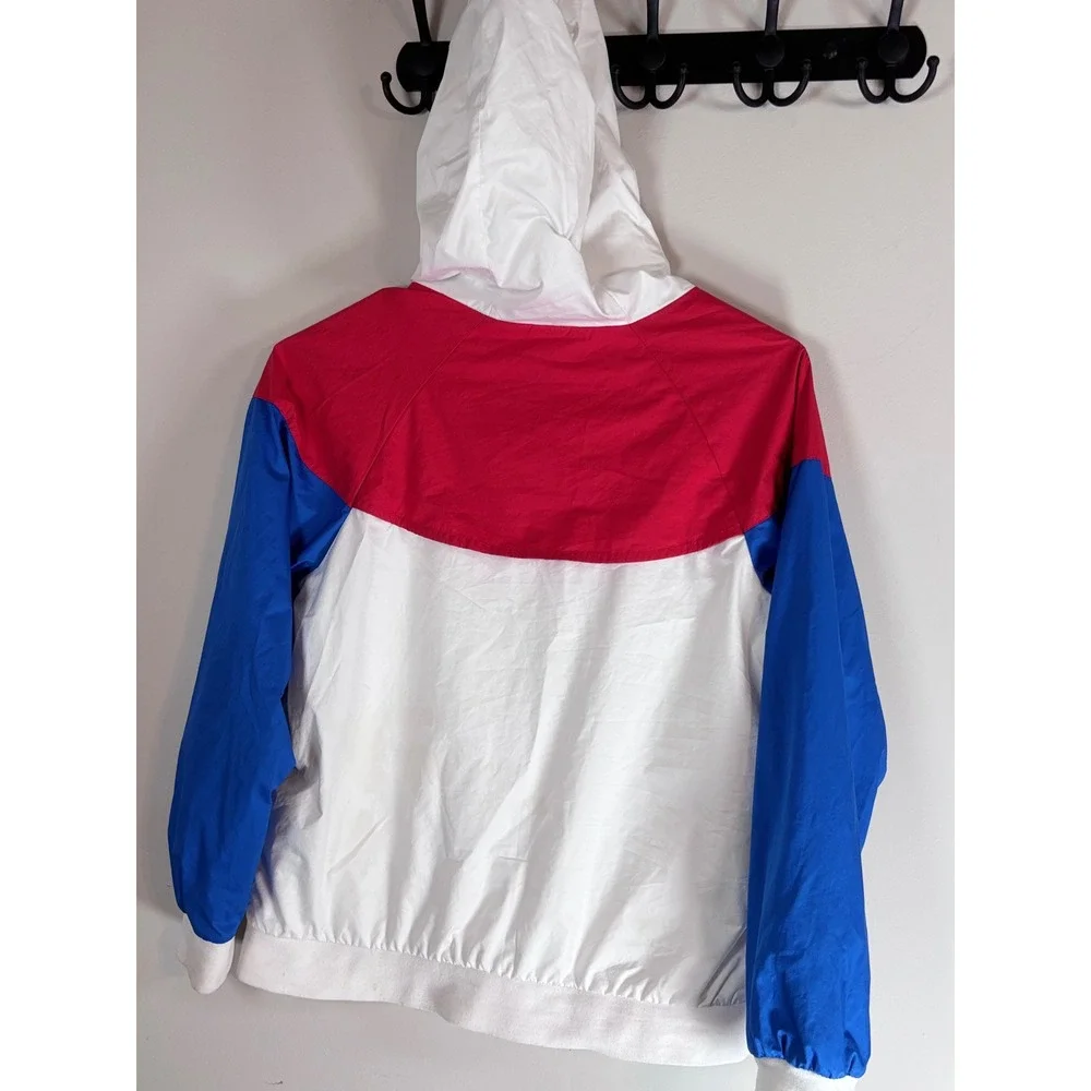 Nike kids windrunner