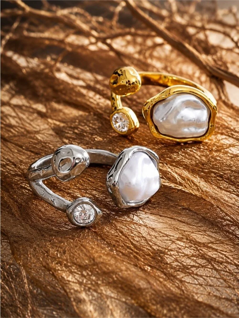 Silver tone Pearl and Crystal Open Ring