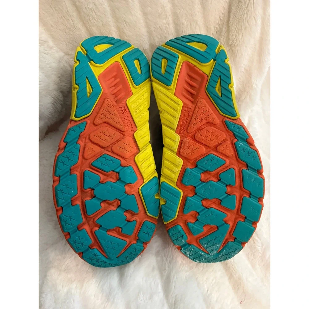 Hoka One One hoka one