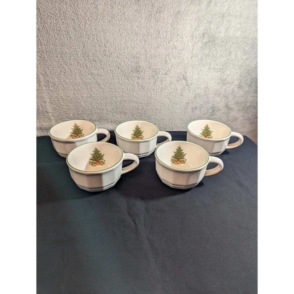 Pfaltzgraff Christmas Heritage Tea Cup and Saucer Set White Green 10 Piece