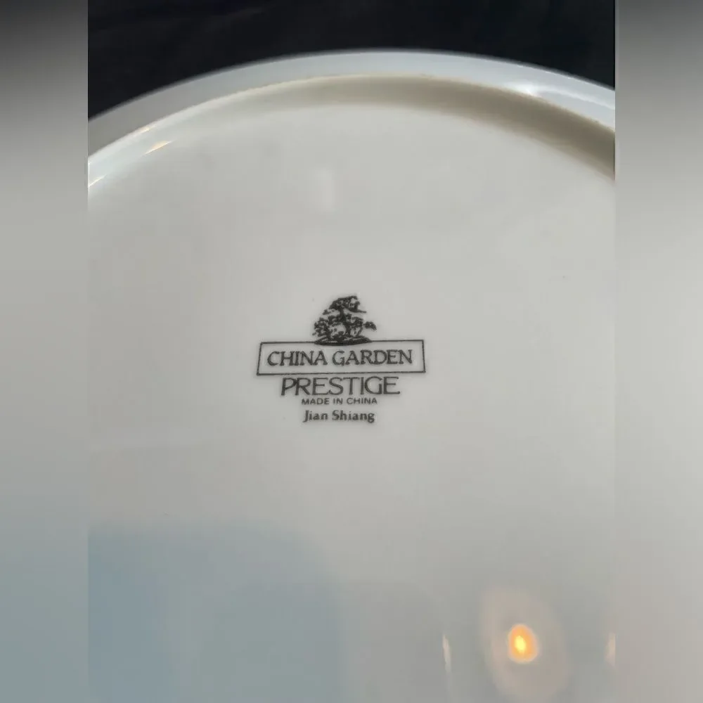 🔥❤️🔥10.25” Vintage China Garden by Prestige, China Dinner Plate EPC