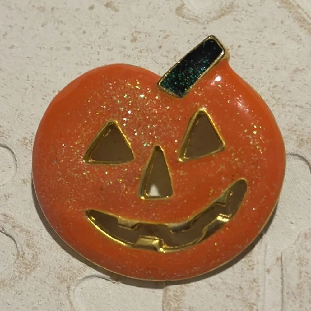 Jack o Lantern Enamel  AAI Accessories Associates inc brooch circa 1980