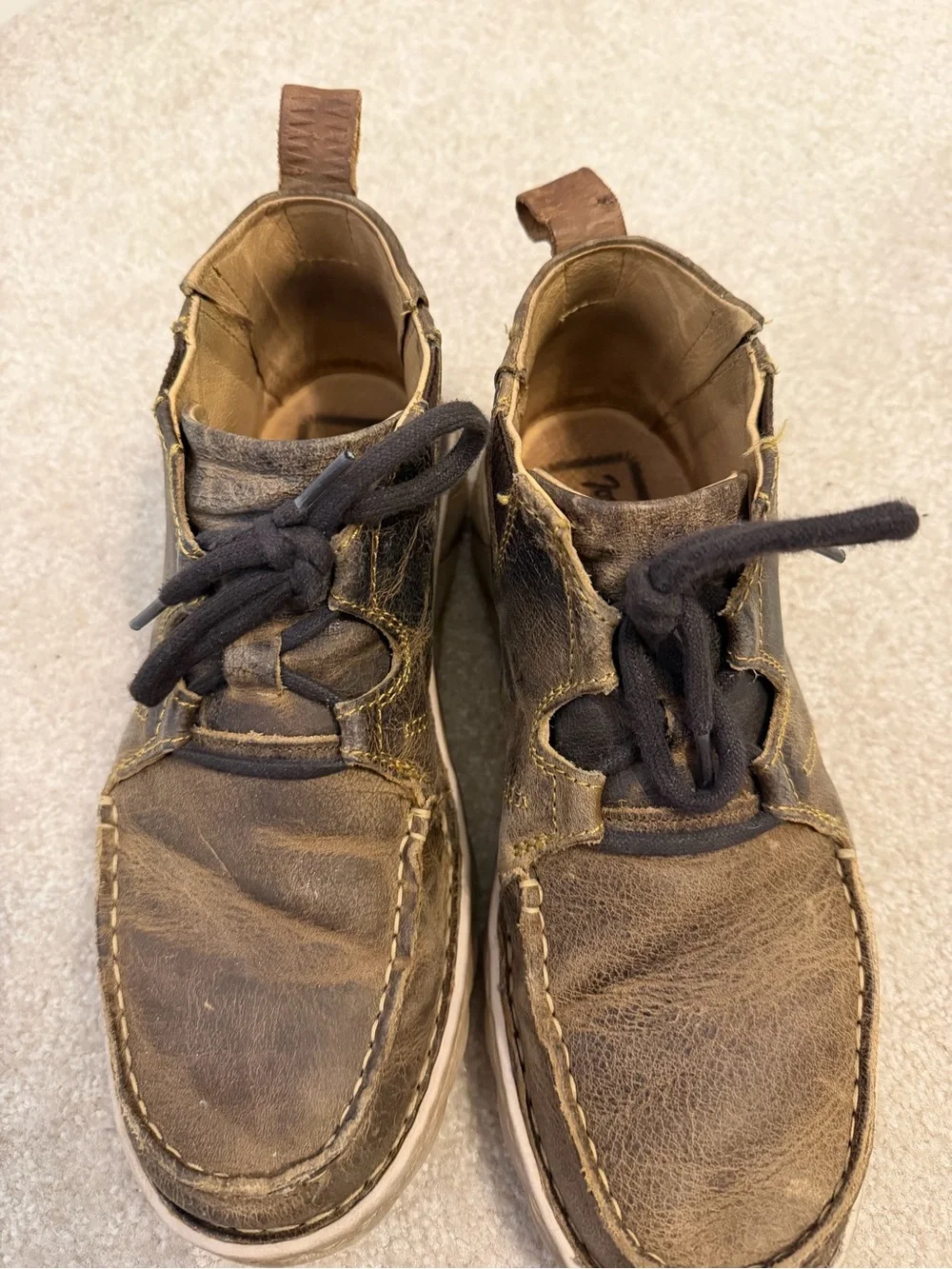 Tony Lama Men’s 10.5 Estancia lace ups.