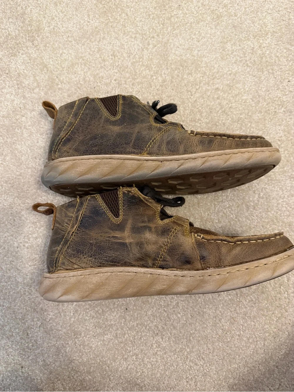 Tony Lama Men’s 10.5 Estancia lace ups.