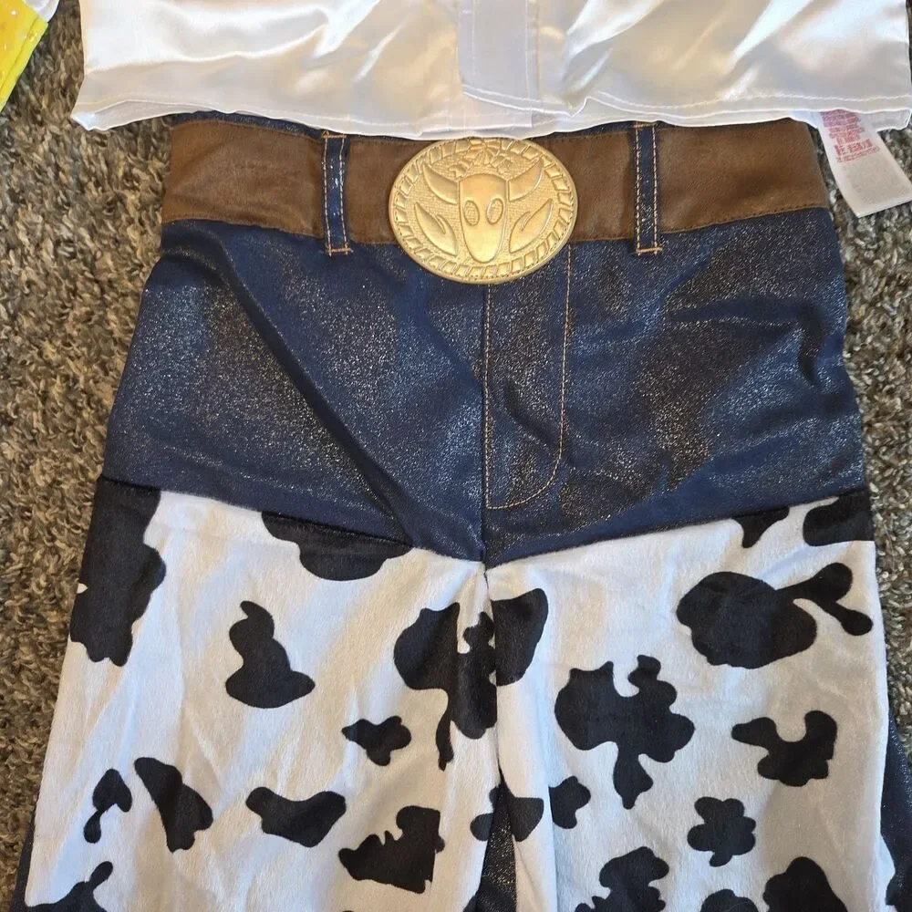 Disney featuring front