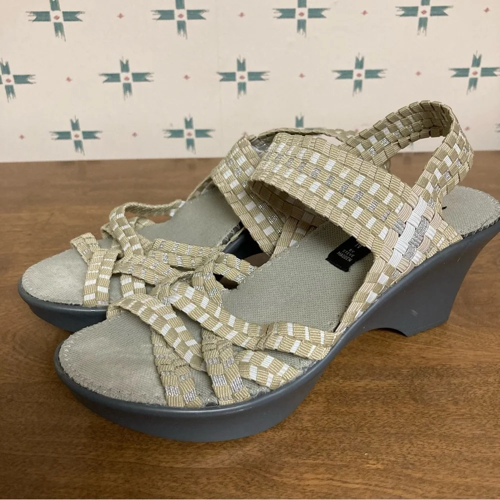 5/$15 Steven by Steve Madden Tan, Silver, & White Weave-like Sandals