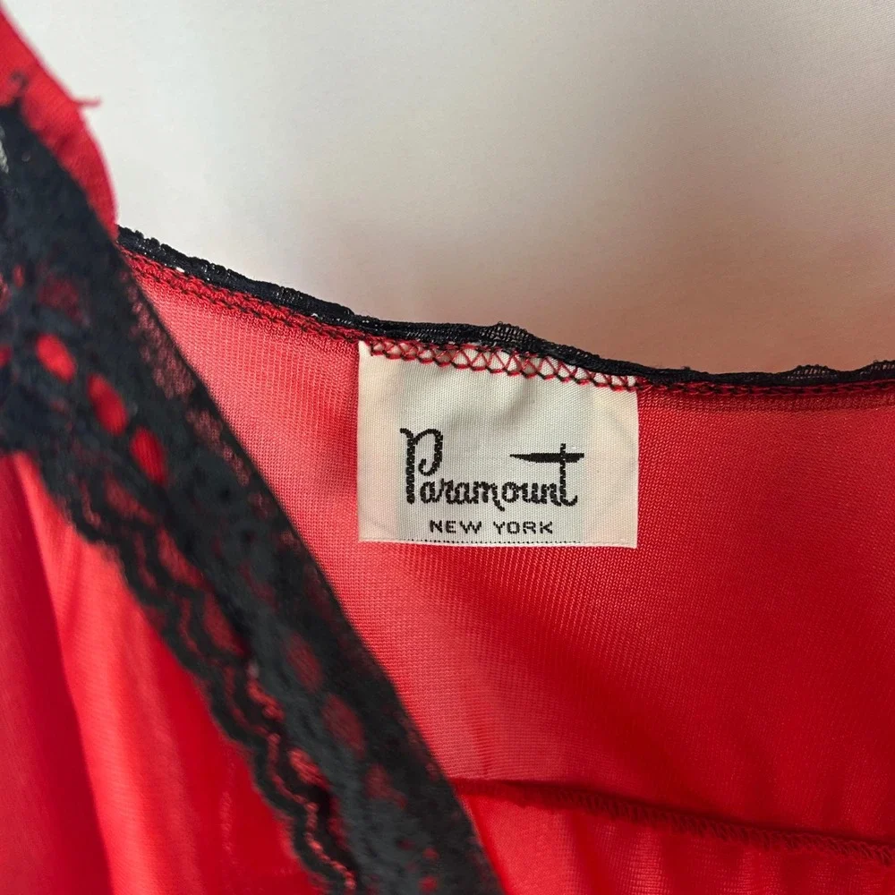 Paramount New York vintage full