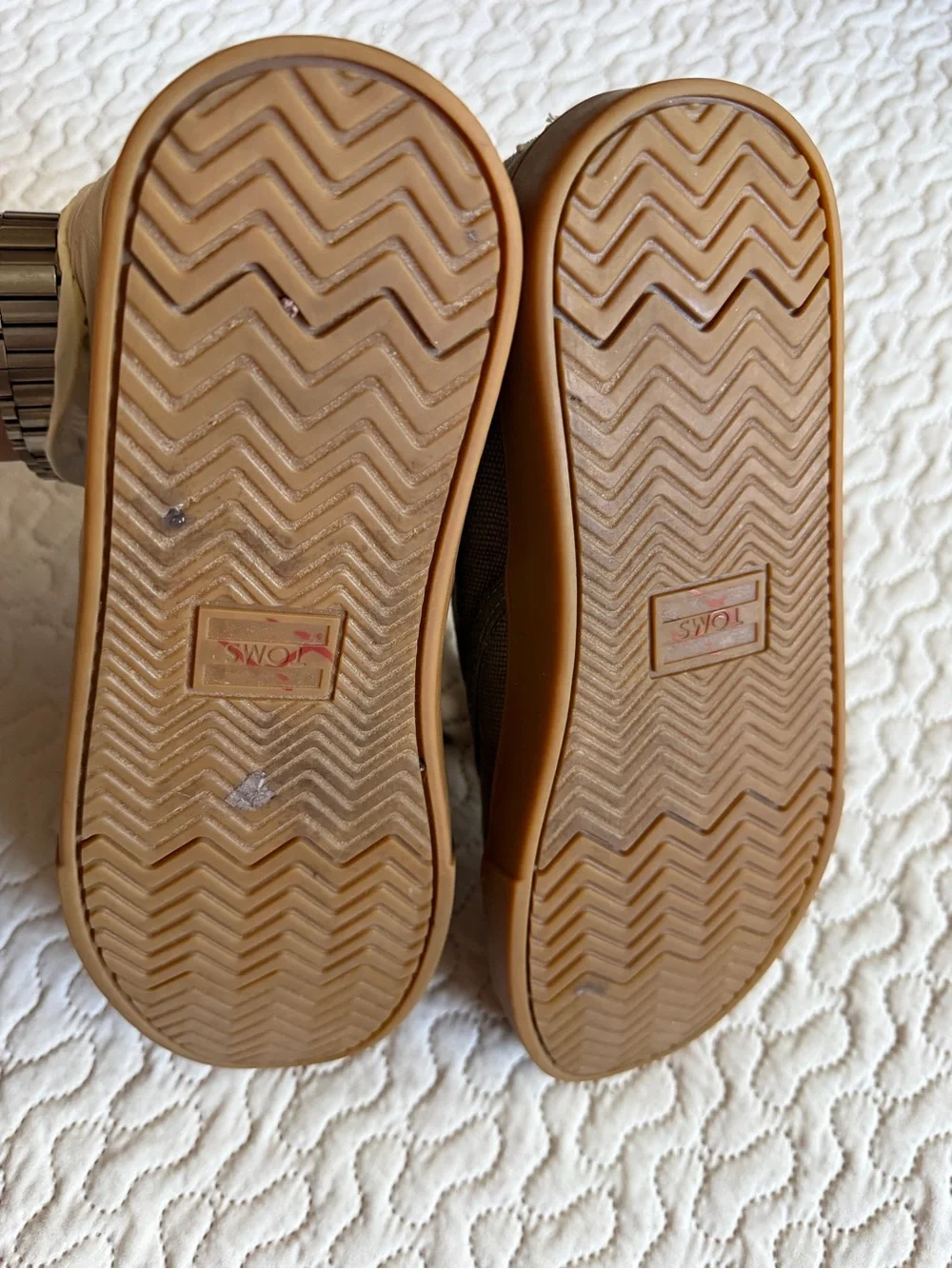 Toms item very