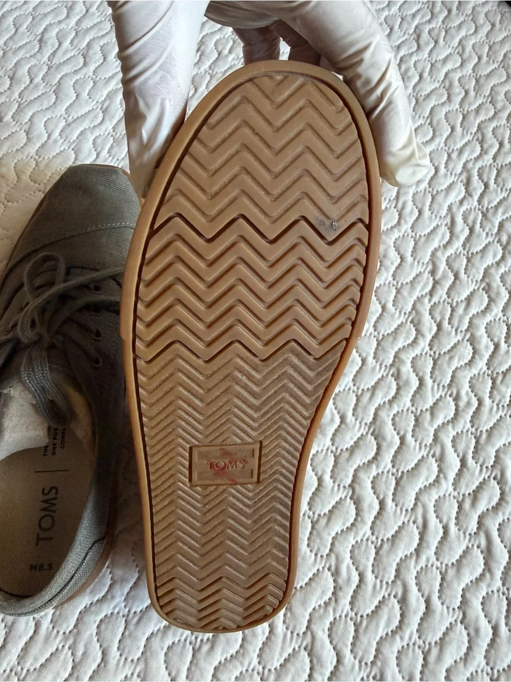 Toms item very