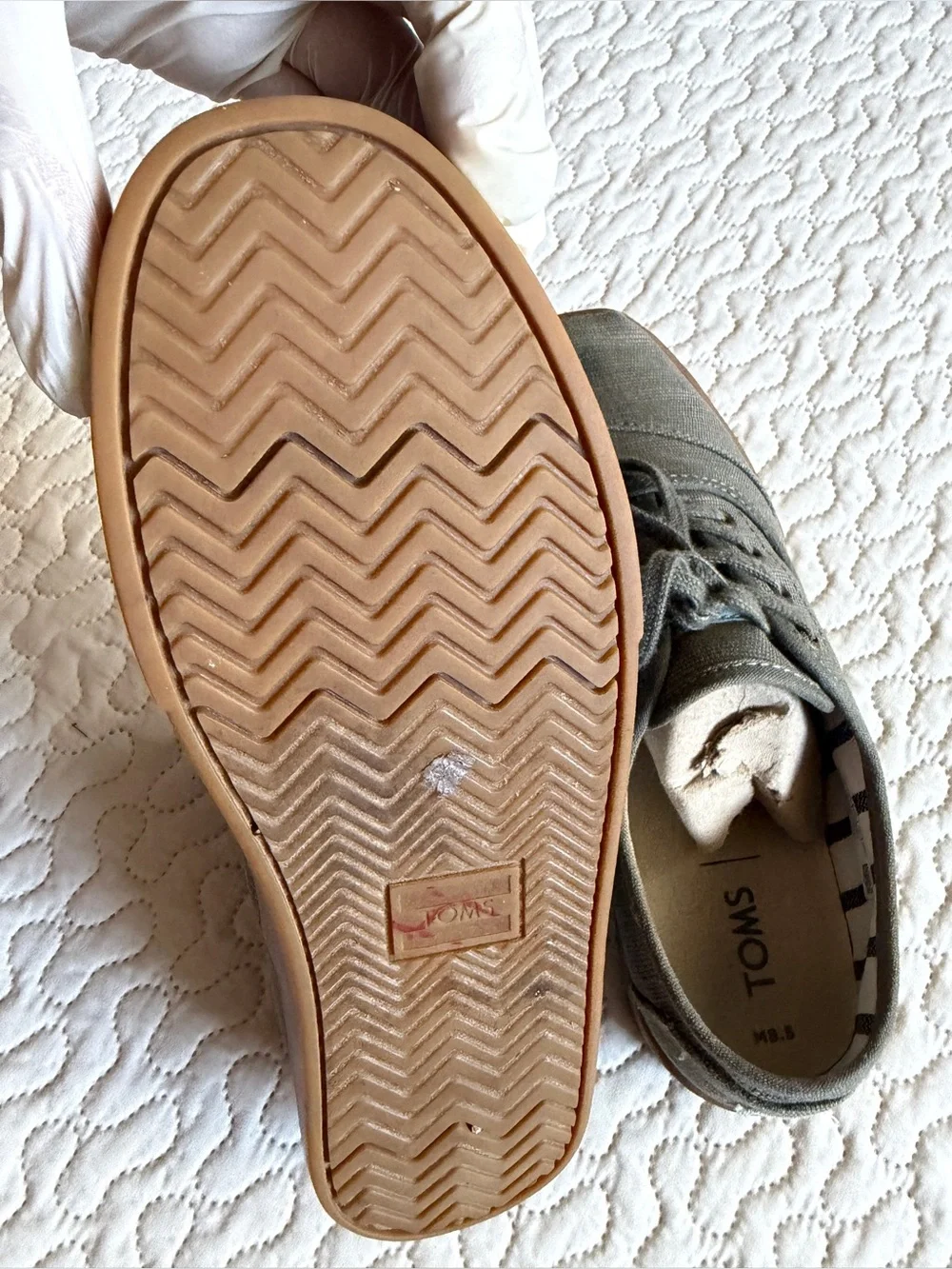 Toms item very