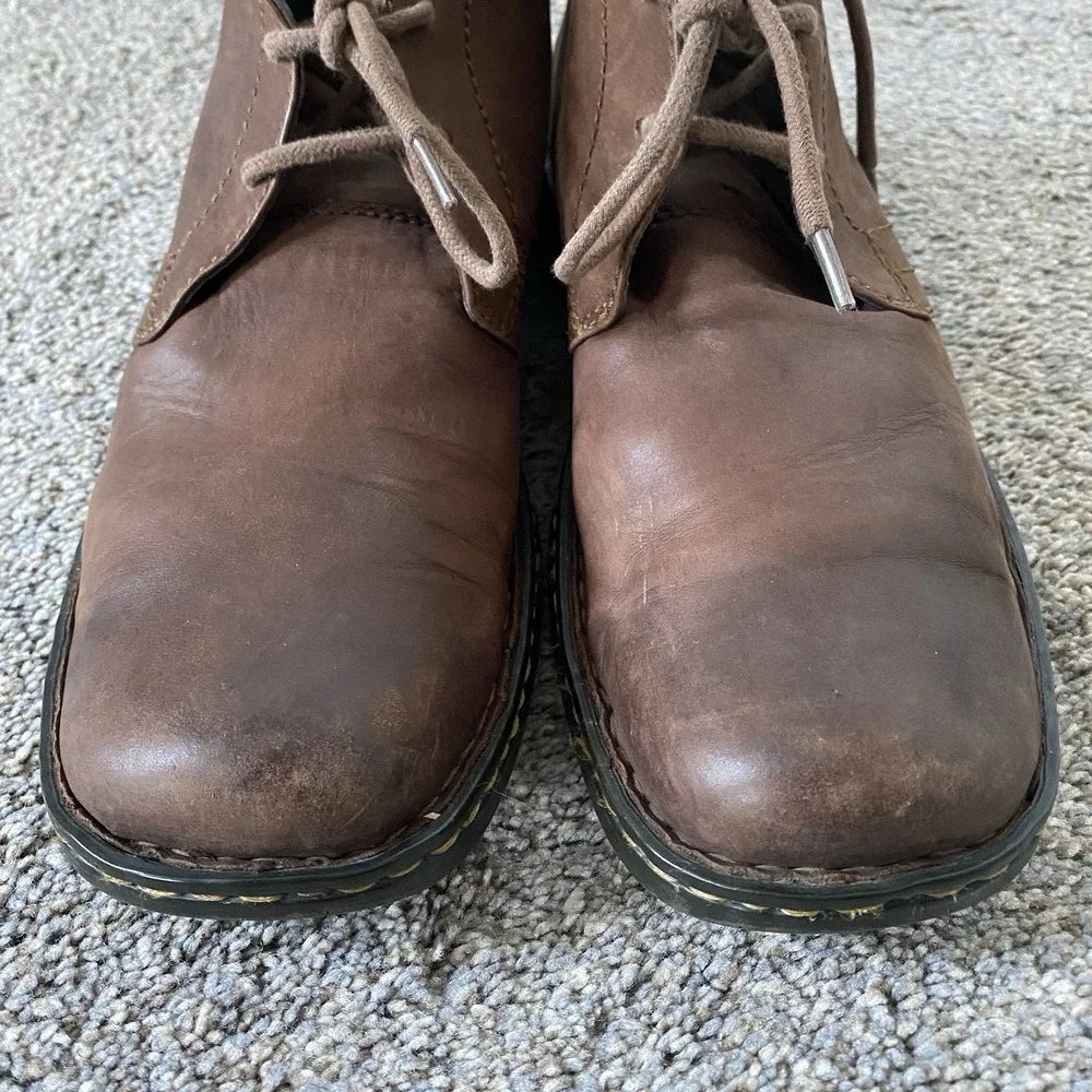 Born Chukka Boots Men 10.5 M/W EU 44.5 Brown Leather Lace Up Distressed Casual