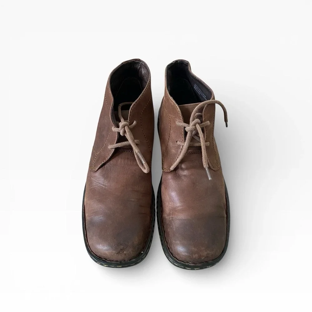 Born Chukka Boots Men 10.5 M/W EU 44.5 Brown Leather Lace Up Distressed Casual