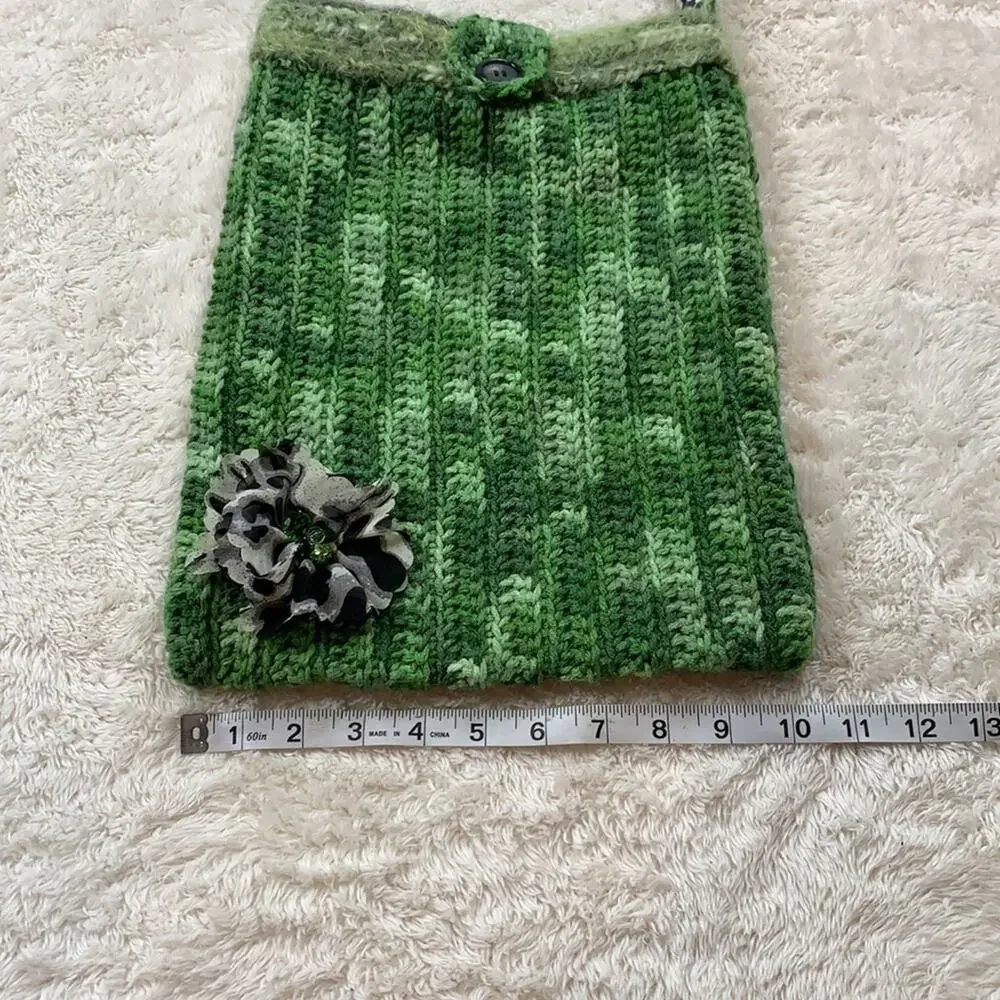 Handmade green crochet‎ and fabric flower tote bag