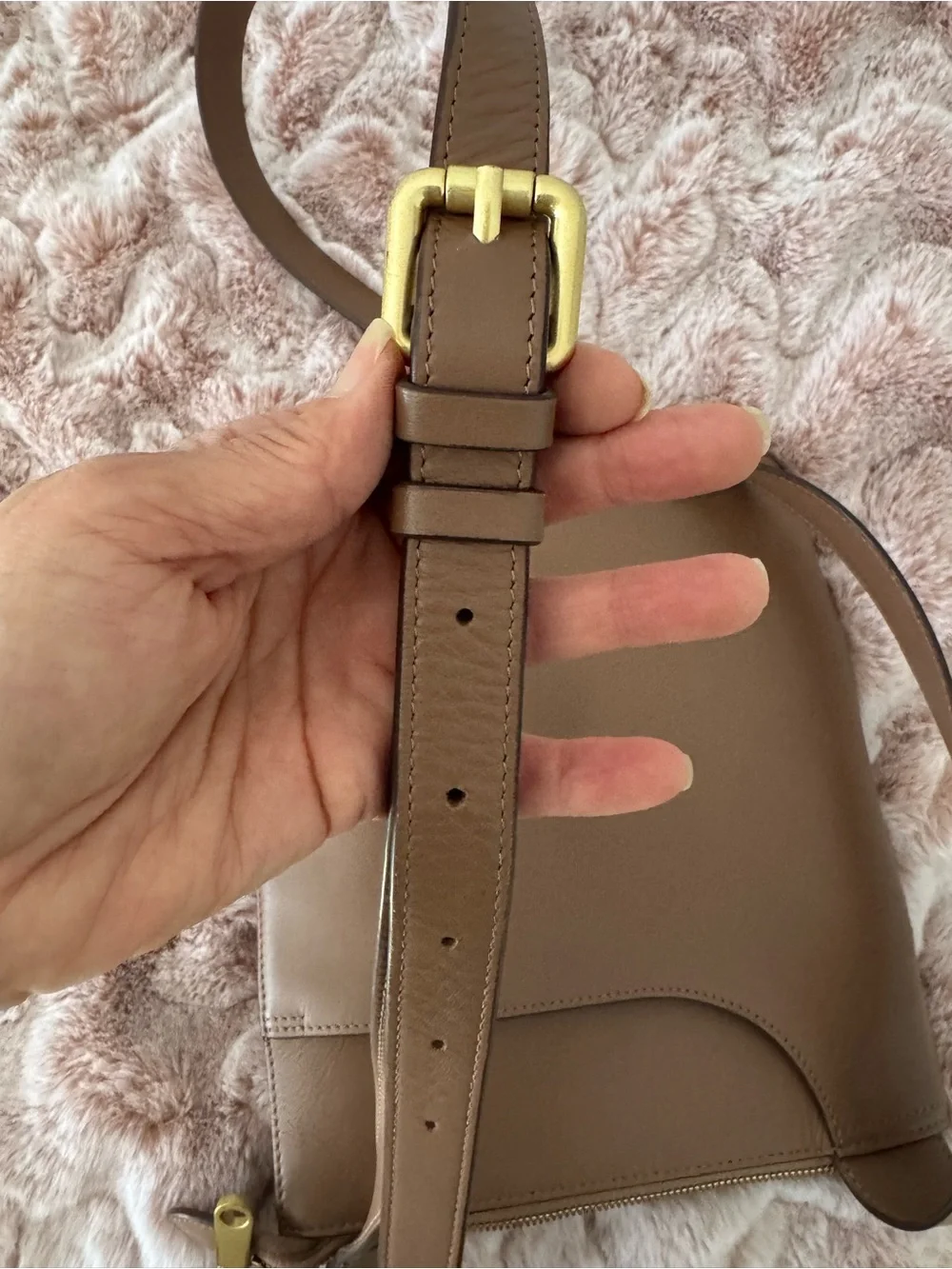 RADLEY LONDON Pockets Icon Zip Leather Crossbody Bag with Gold Hardware
