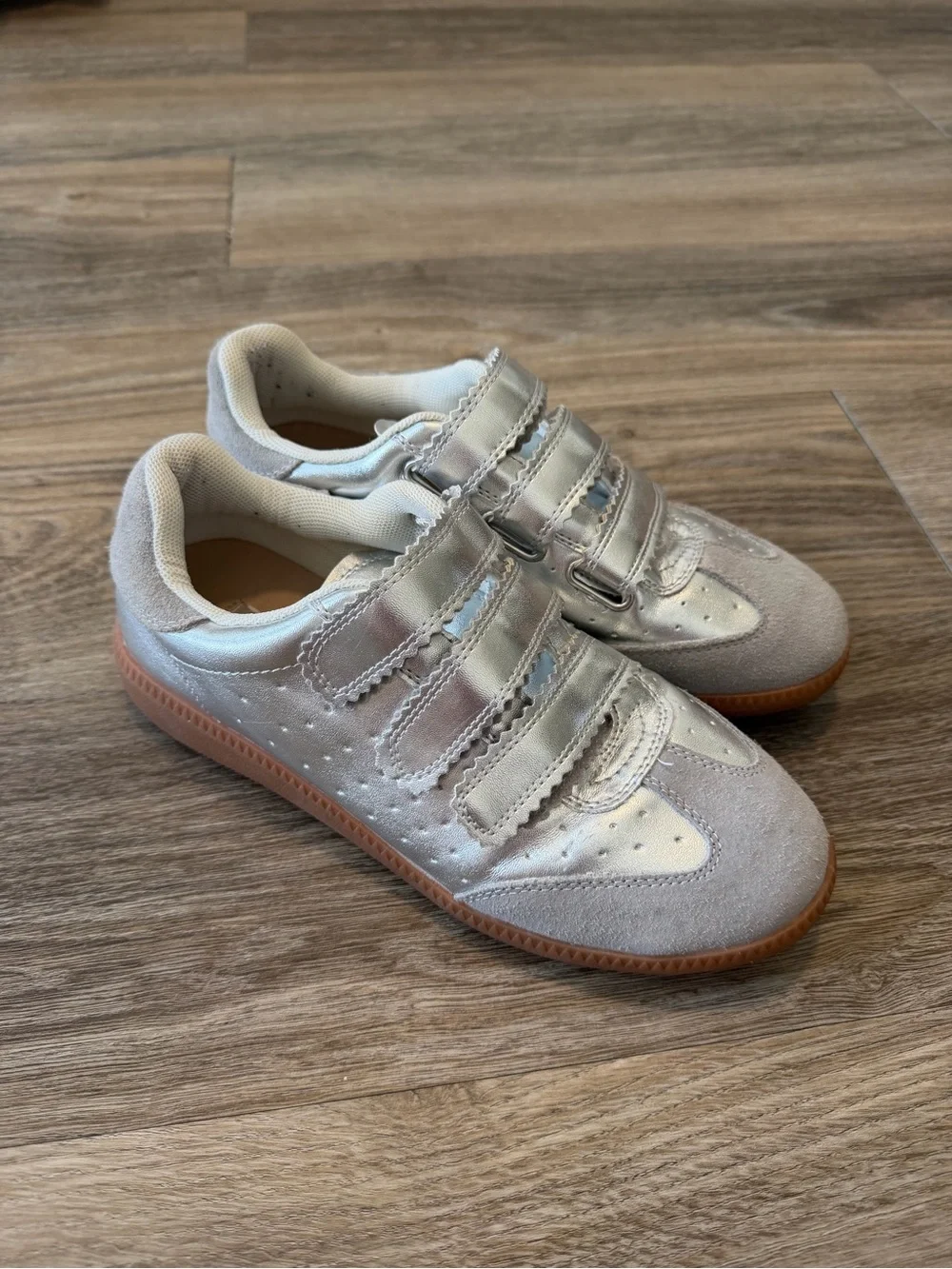 Steve Madden velcro sneakers