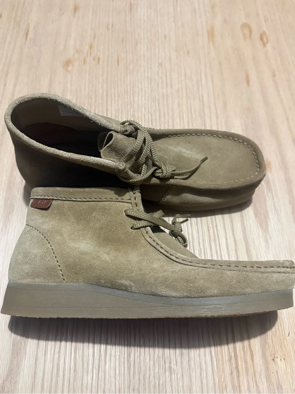 Clarks Men's Suede Chukka Boots in Tan