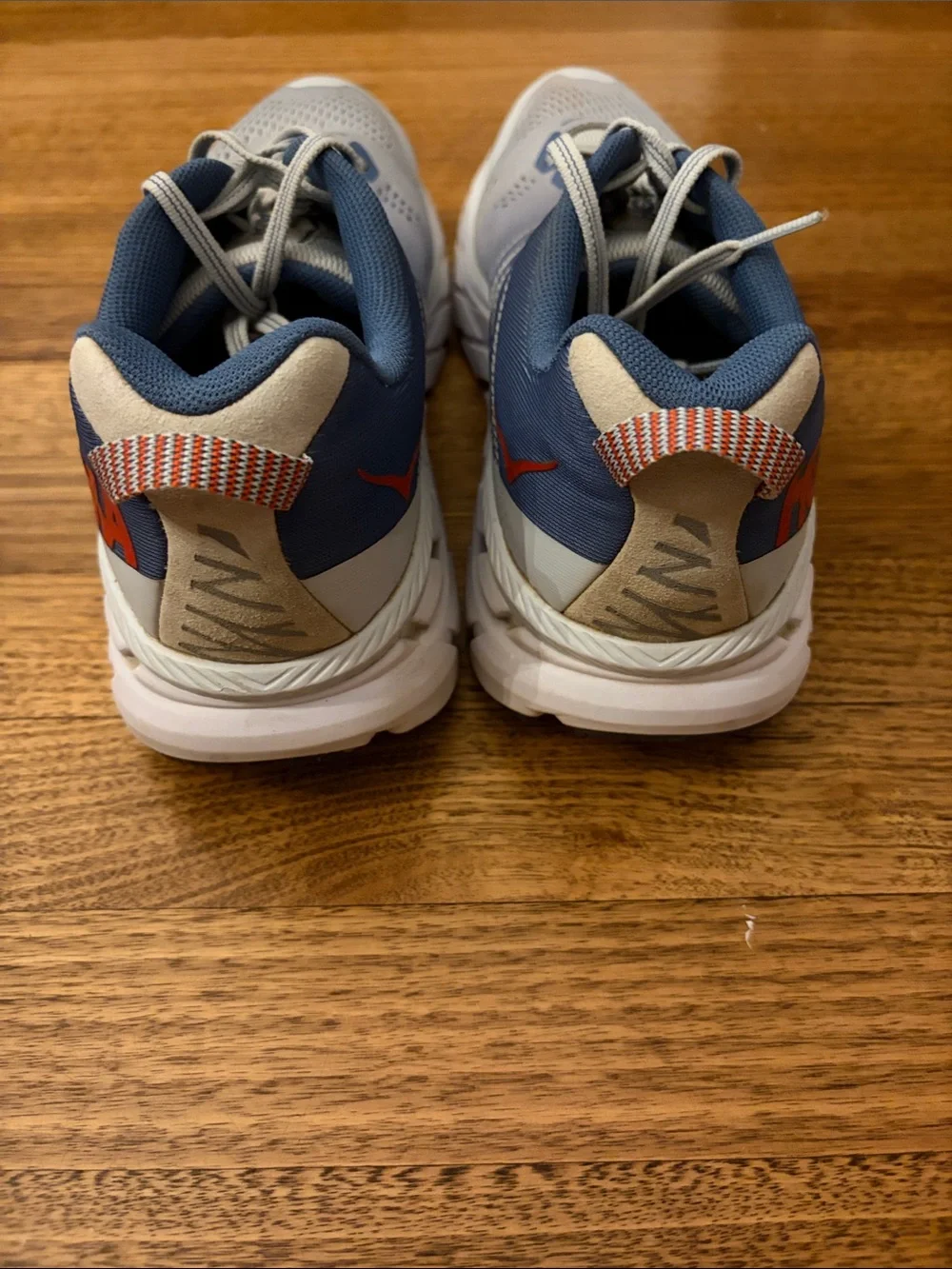 Hoka One One hoka one