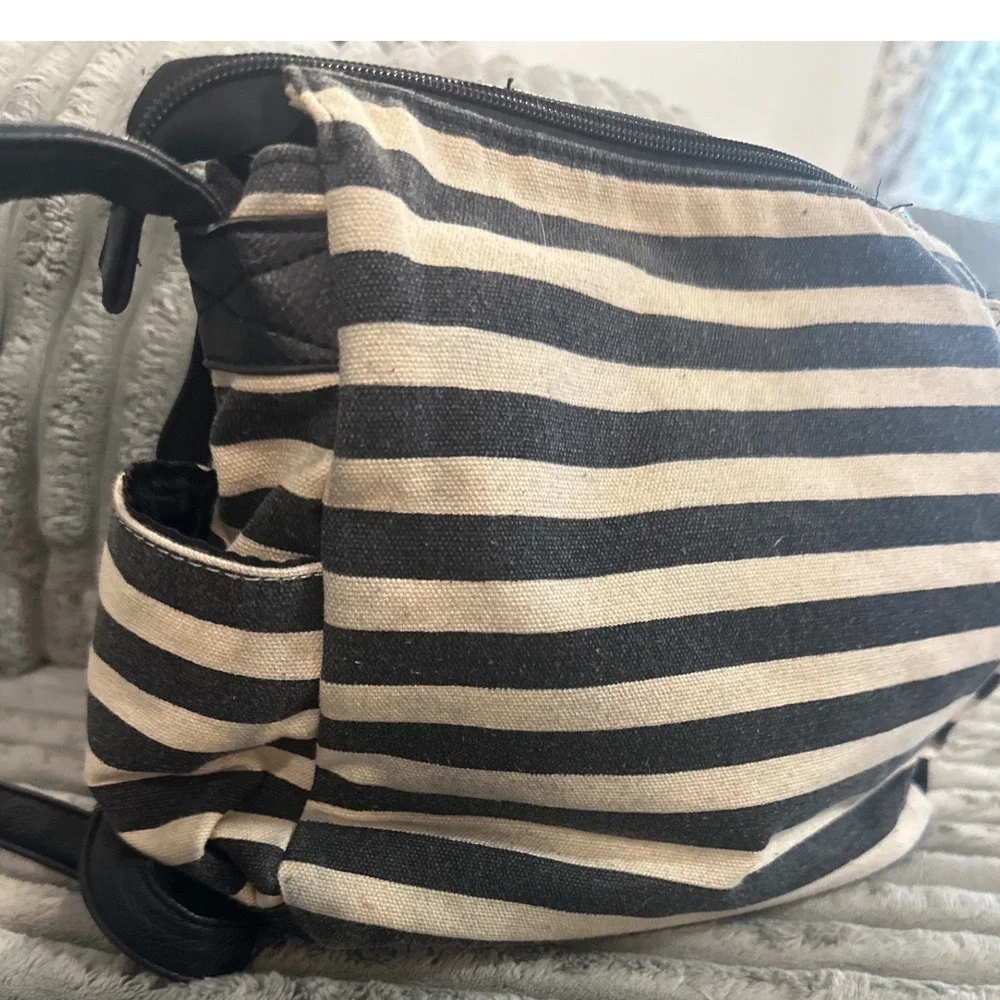 N/A bueno crossbody