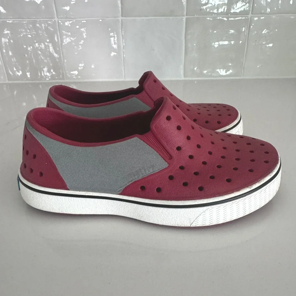 Native Miles Slip On Shoes Unisex Kid C12 Red Gray Perforated Waterproof Sneaker