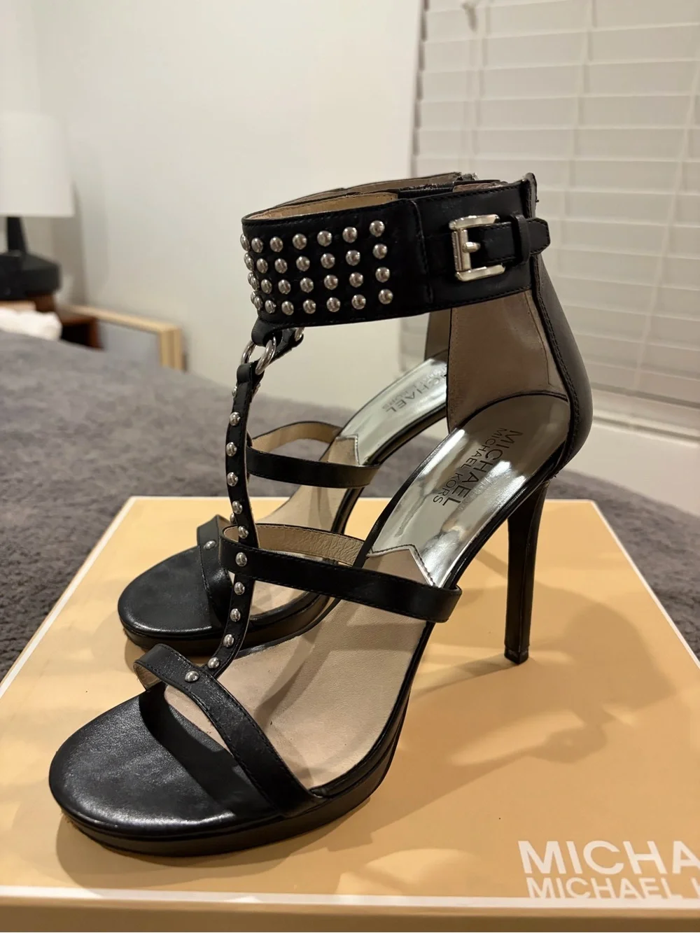 MICHAEL Michael Kors bold strap