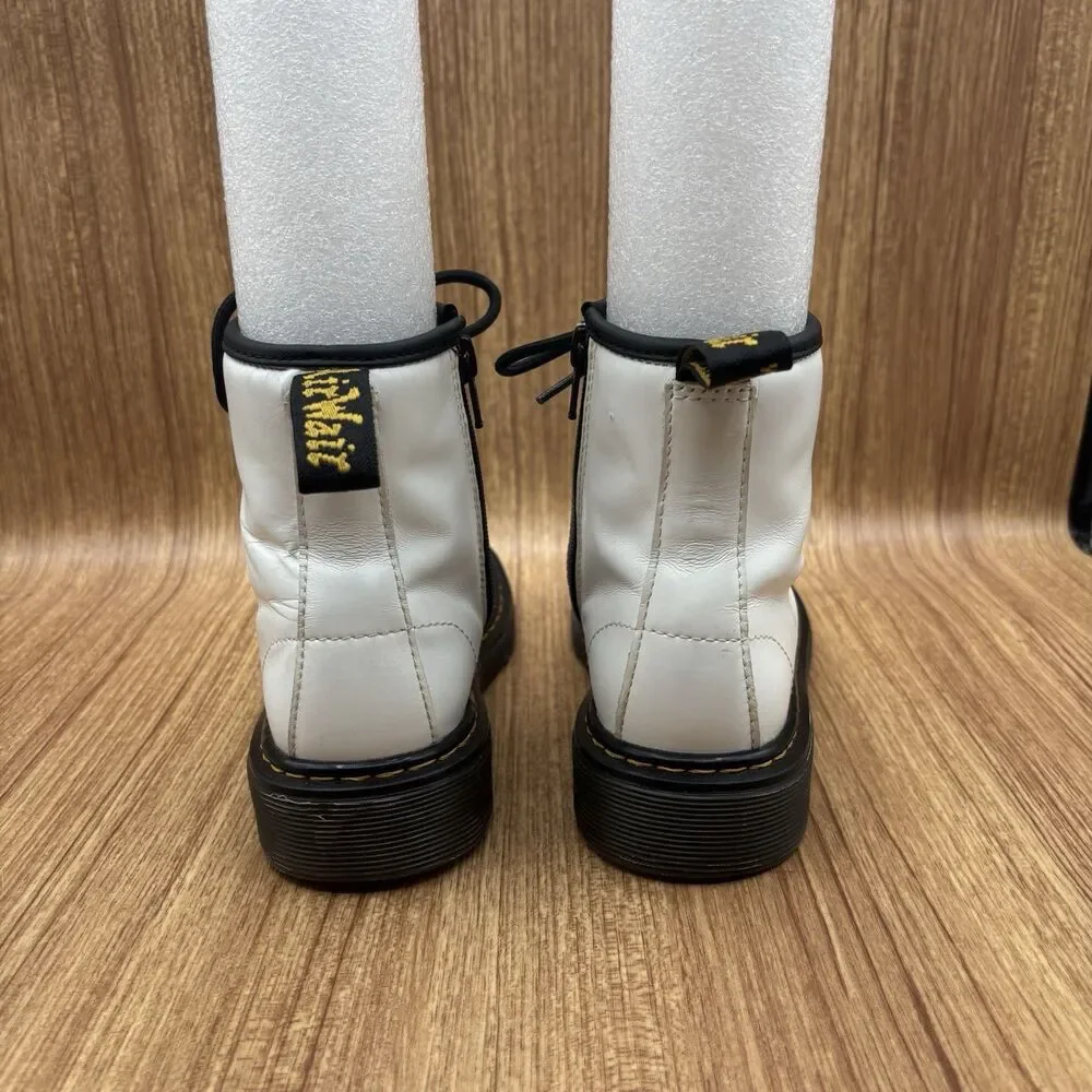 Dr.‎ Marten’s 1460 Kids size 2 Optic White youth zip and lace up Boots