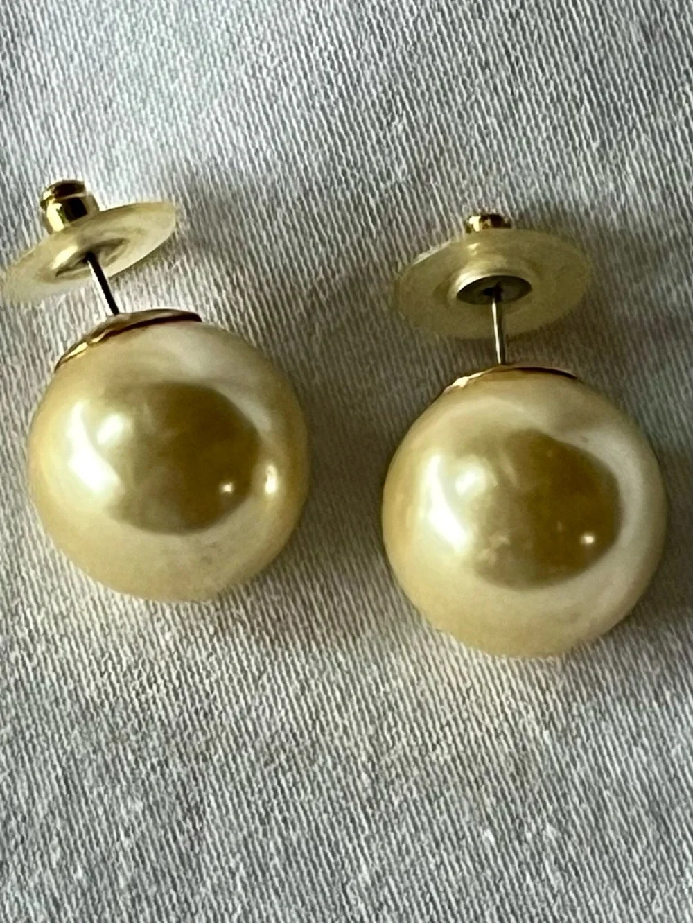 Vintage 80s Chunky Cream Faux Pearl Stud Earrings Big Round Costume Comfort Back