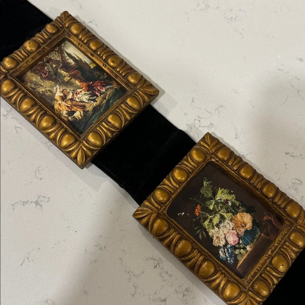 N/A vintage framed