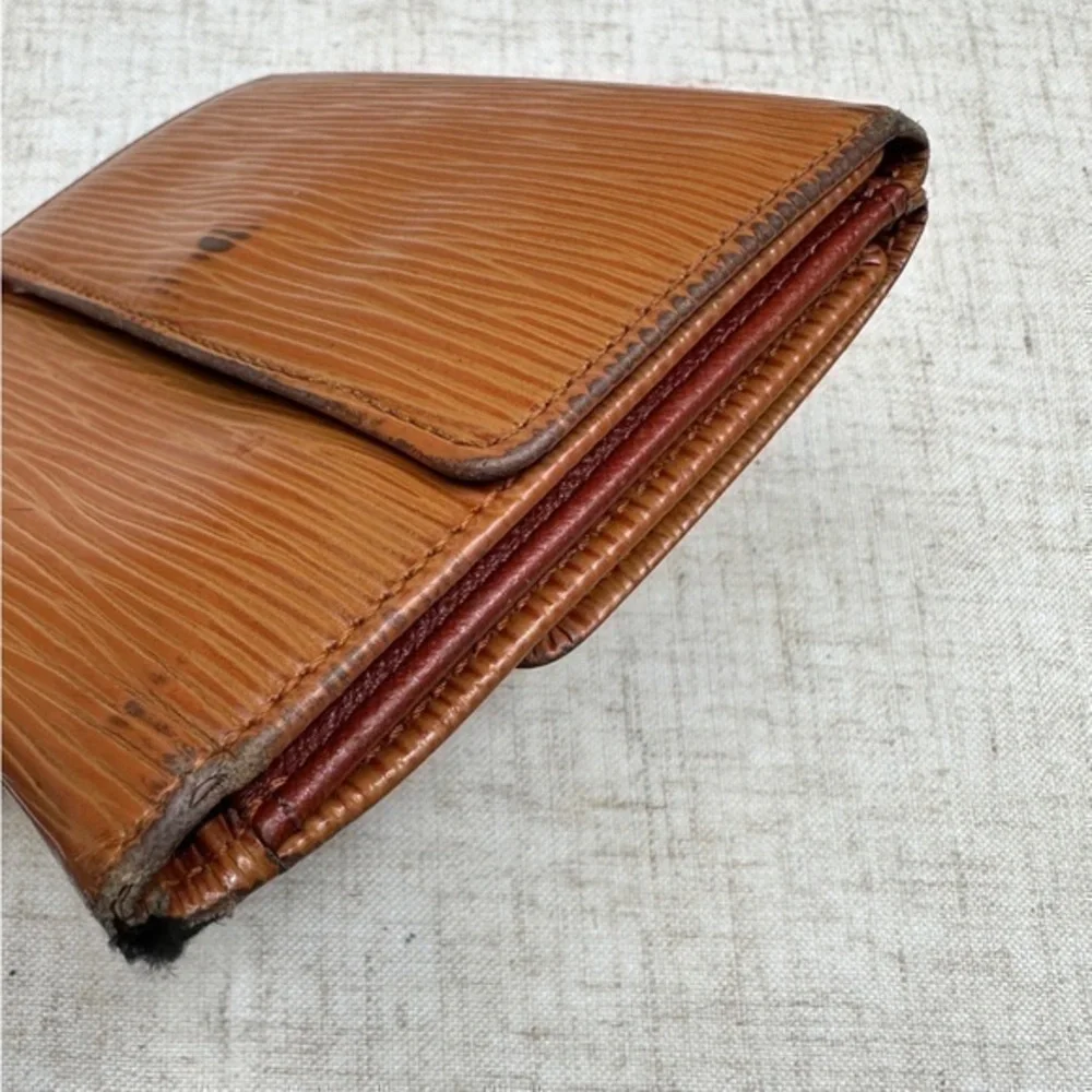 Louis Vuitton authentic louis