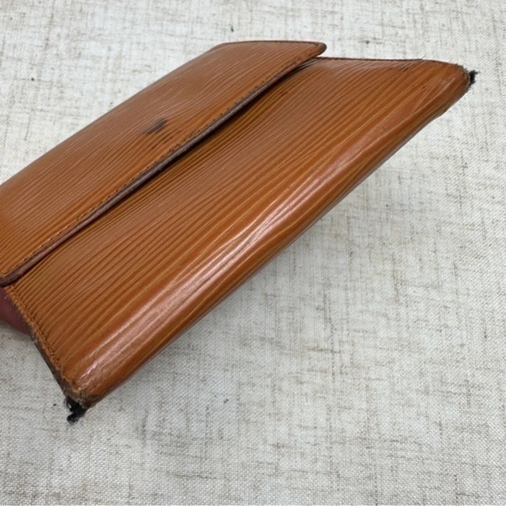 Louis Vuitton authentic louis