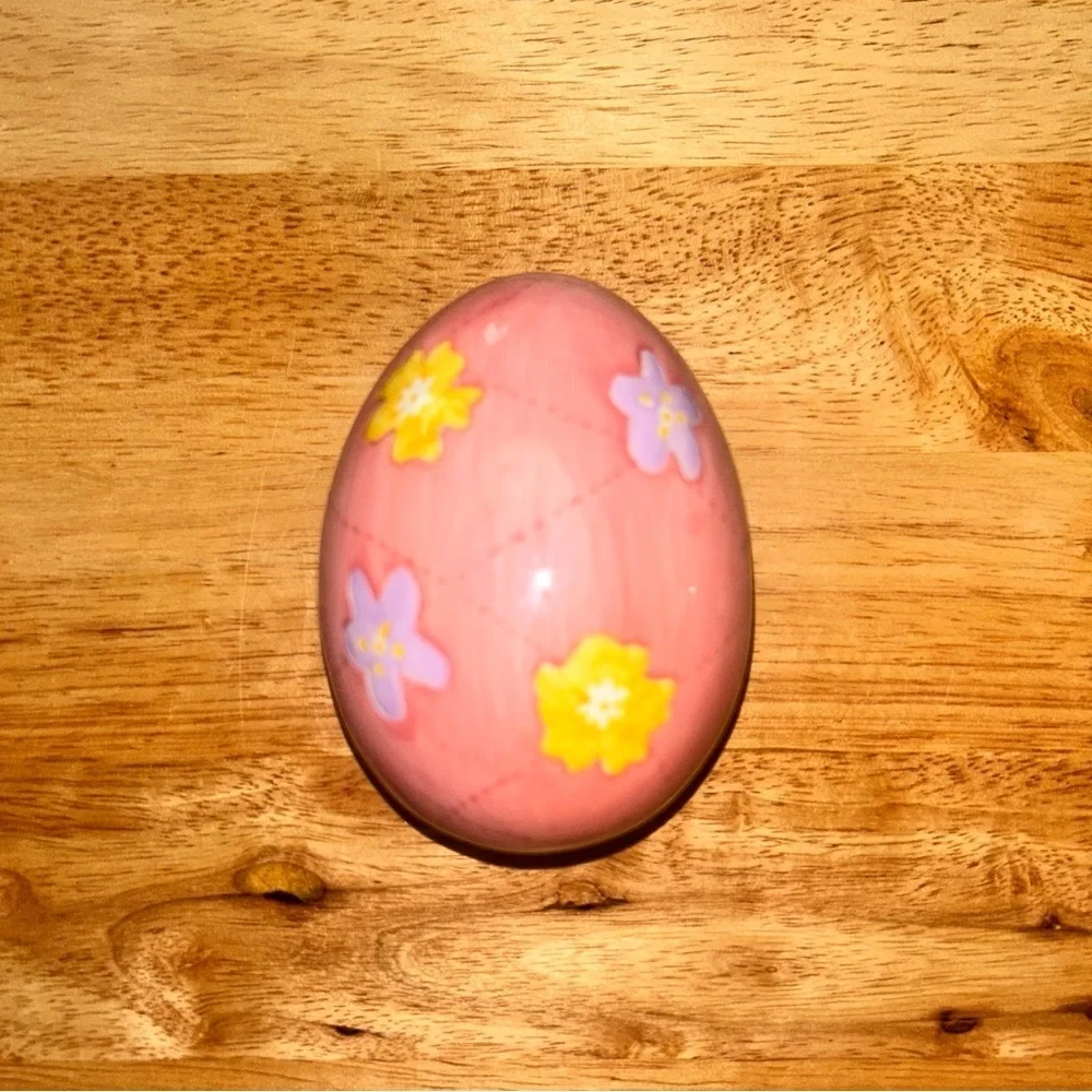 Easter Egg Candle with Floral Design
