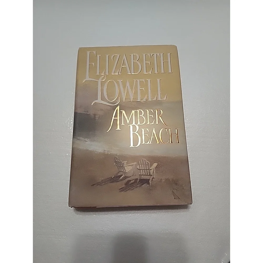 Amber Beach by Elizabeth‎ Lowell (1997, Hardcover)