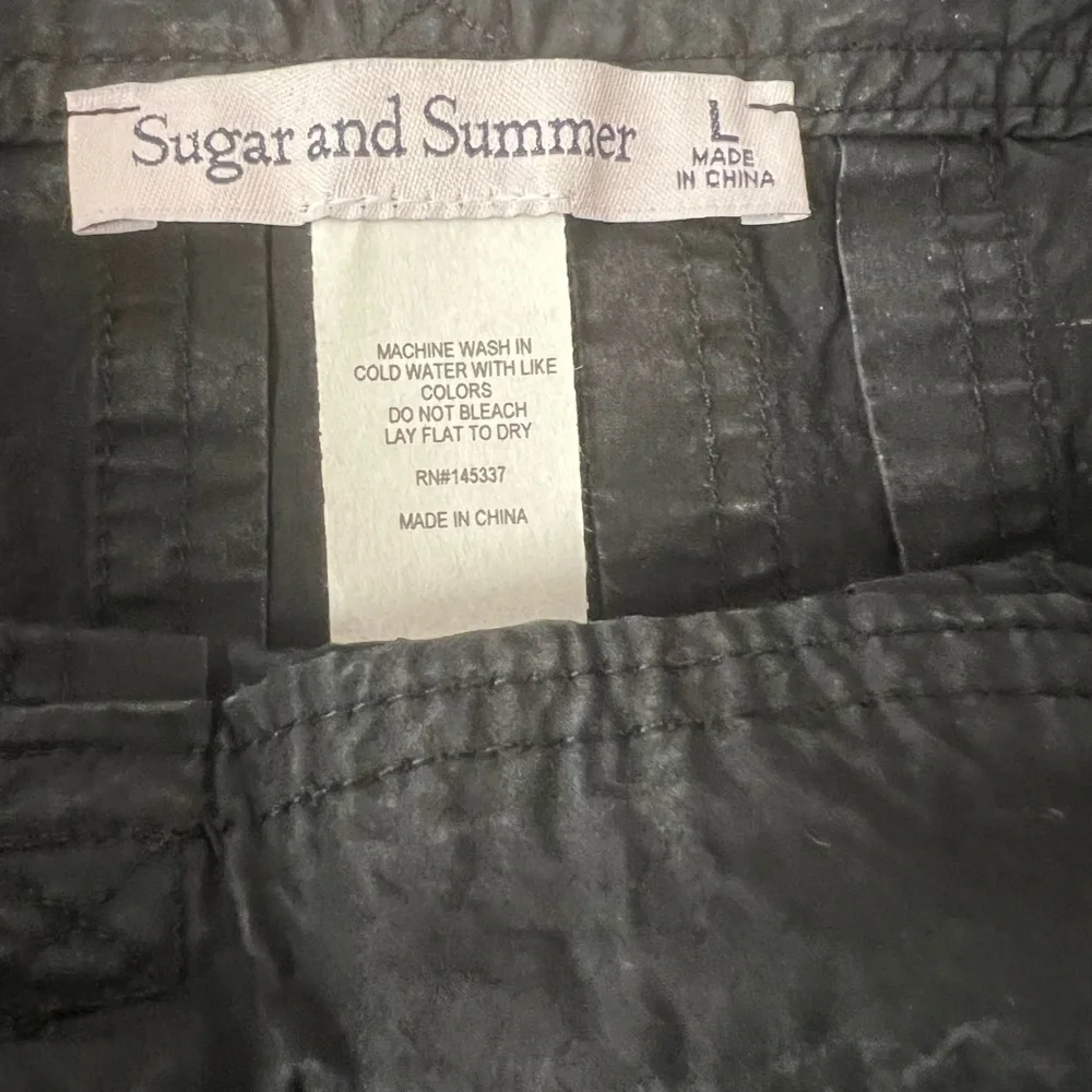 Sugar and Simmer trendy black