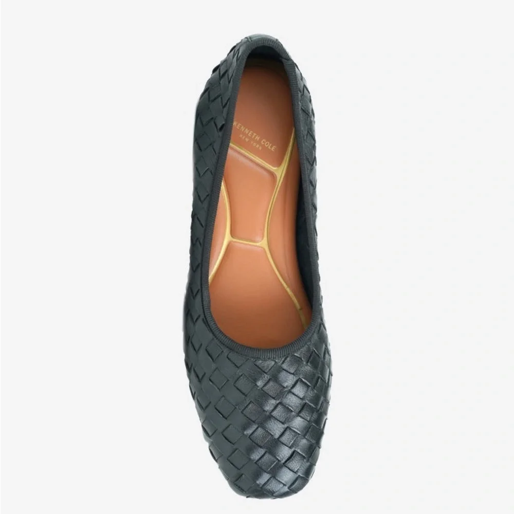Kenneth Cole kenneth cole