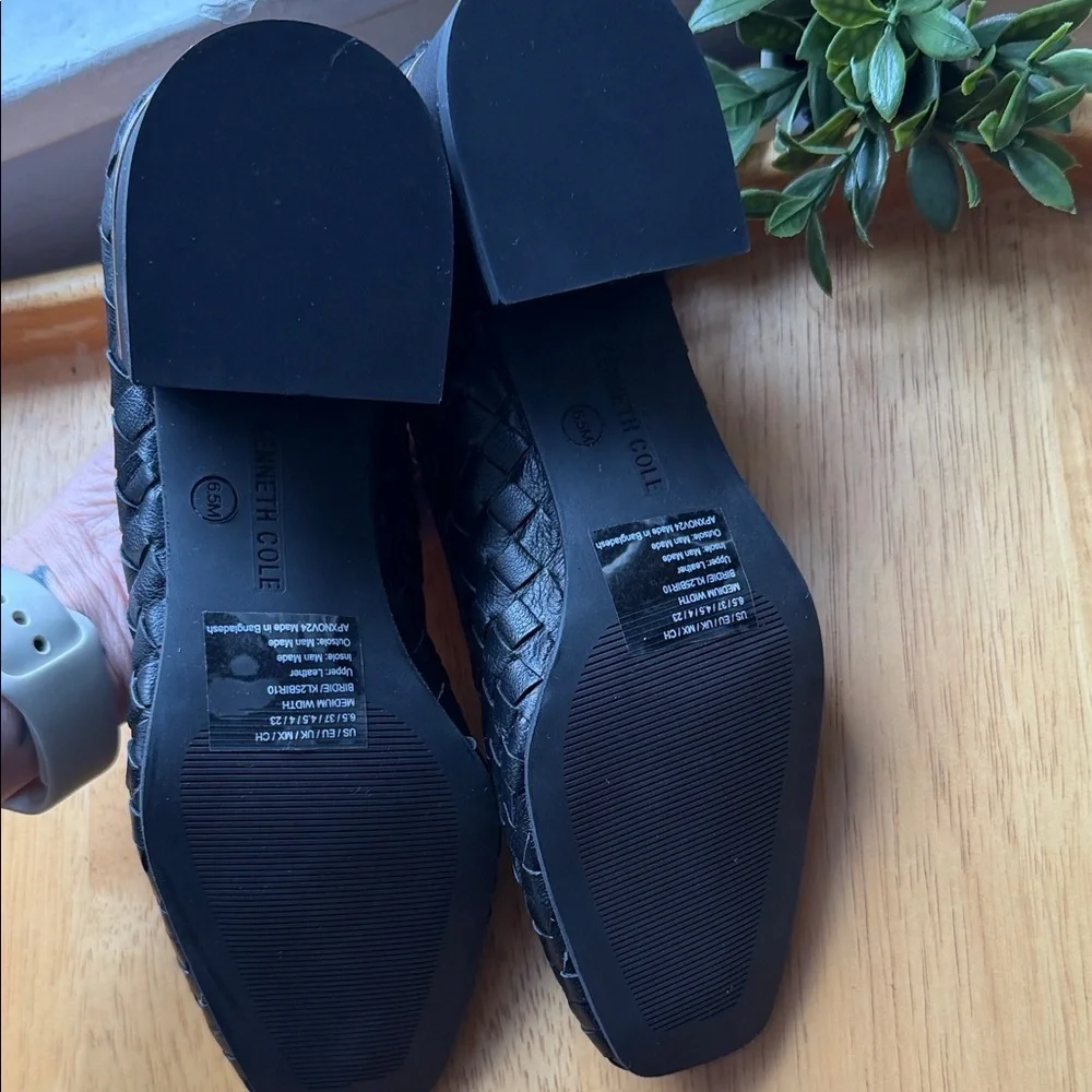 Kenneth Cole kenneth cole