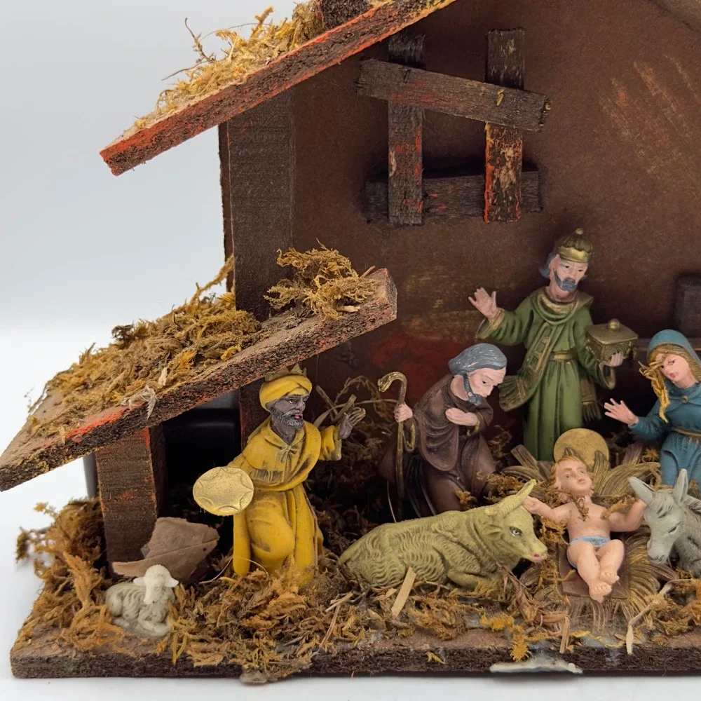 Vintage Italy Nativity Scene Wooden Stable‎ Moss Hand Painted crèche music box