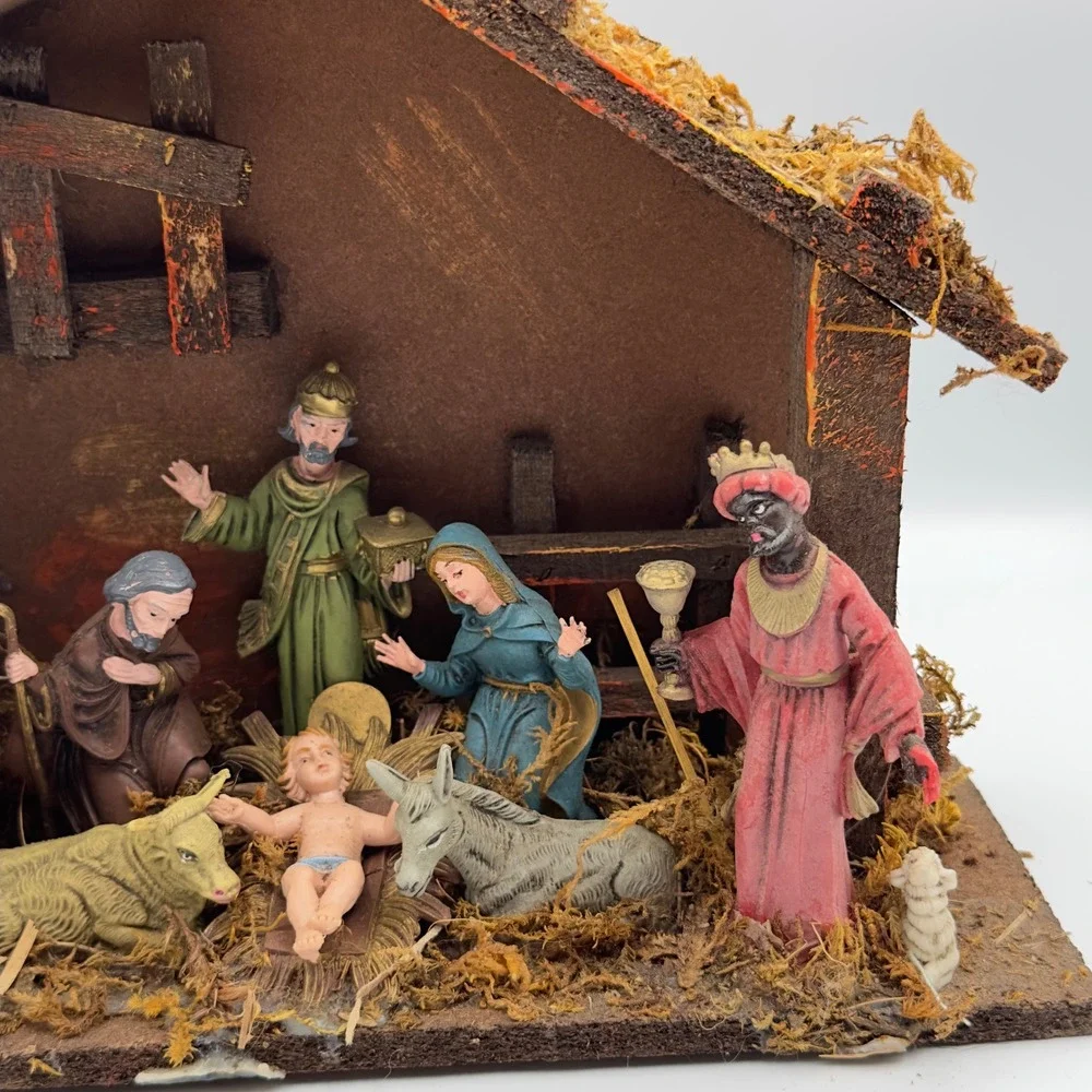 Vintage Italy Nativity Scene Wooden Stable‎ Moss Hand Painted crèche music box