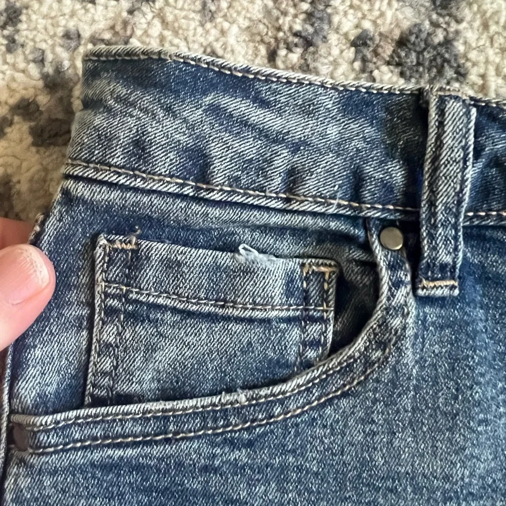Indigo Rising texture accents stitching