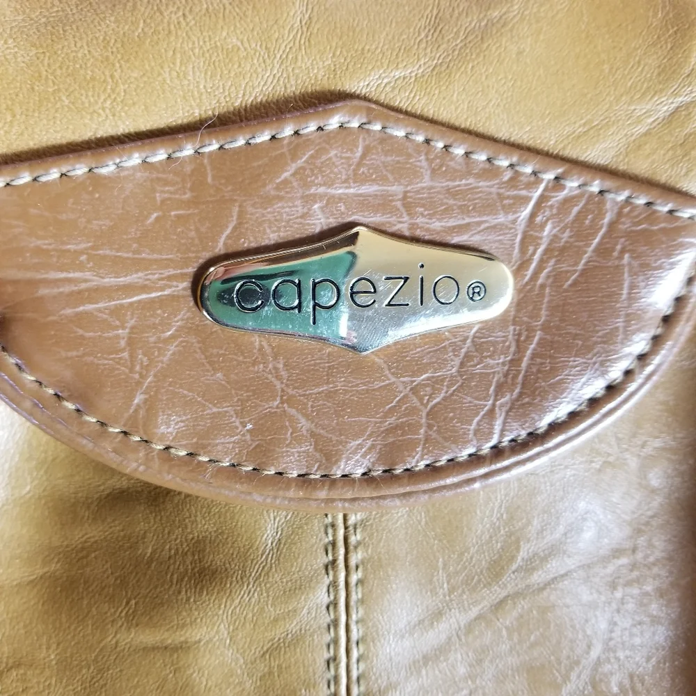 Capezio *capezio mustard